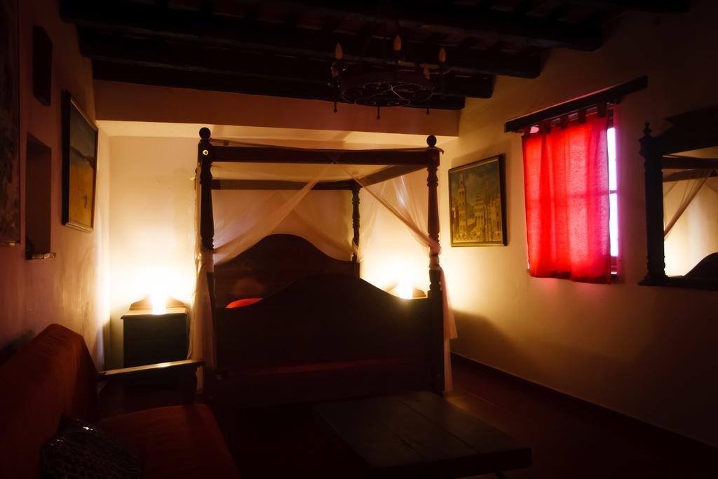Posada La Casa Grande ฮิเมนา เด ลา ฟรอนเตรา ภายนอก รูปภาพ